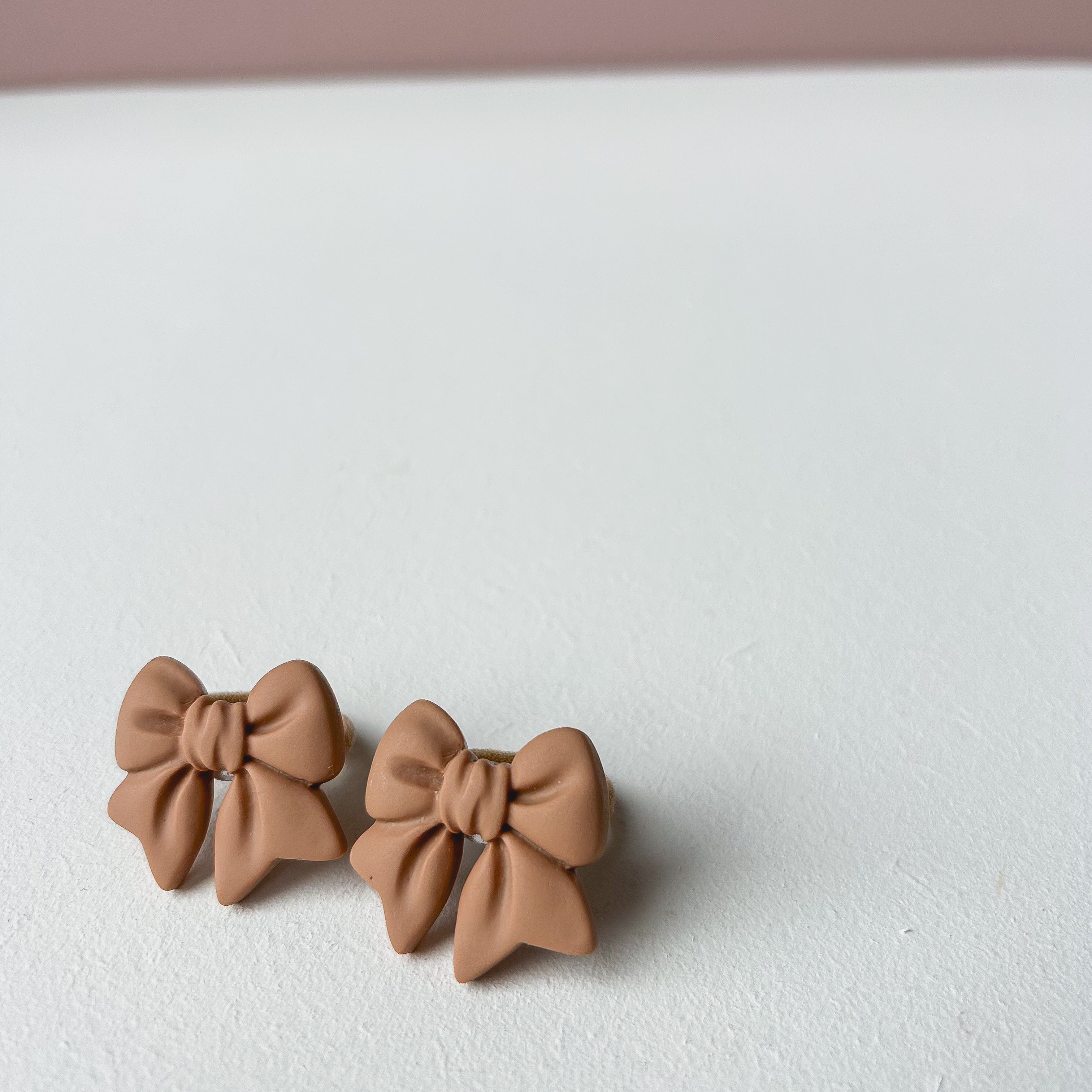 Haarelastiekjes- Strikjes bruin